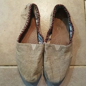 TOMS